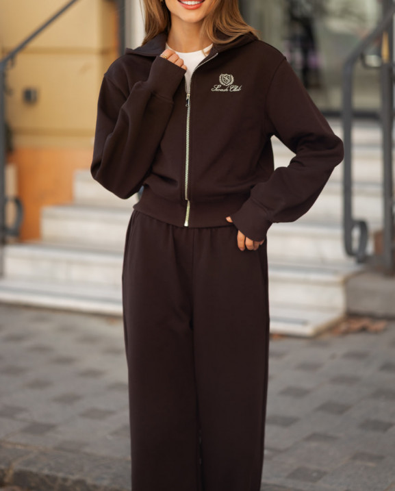 122 Костюм спортивний з трьохнитки з вишивкою та з капюшоном